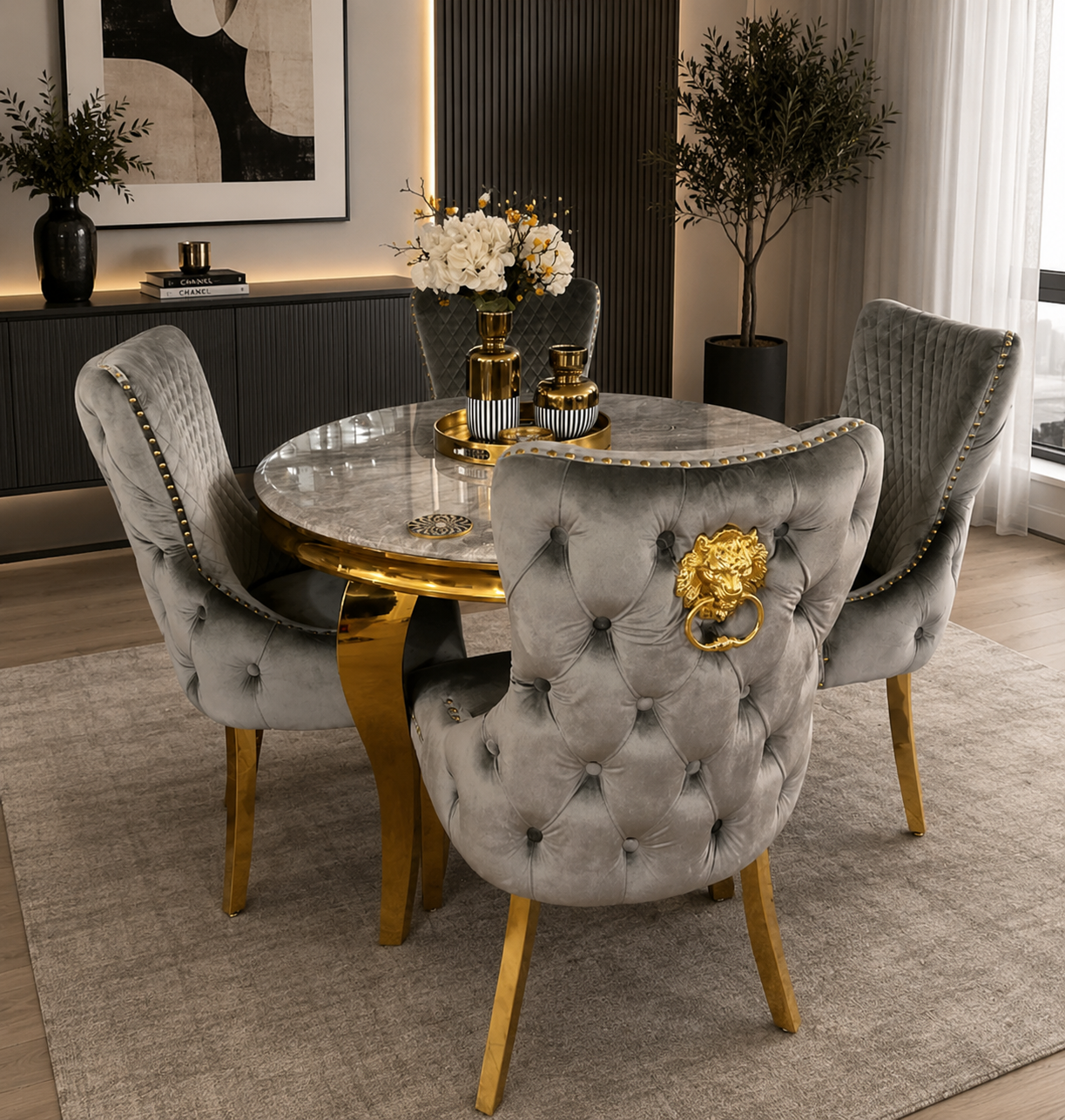 Louis-Marmortisch in Creme und Gold mit Victoria-Stühlen in Creme und Gold