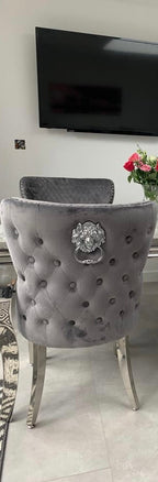 Round Vienna Marble Table With 4 lewis Lion Knocker Chairs