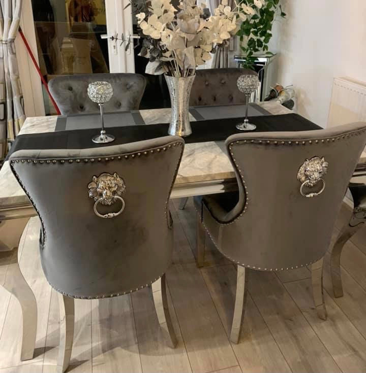 Chelsea Lion Knocker Chair